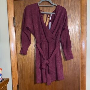 Francesca’s Deep Burgundy Long Sleeve Burgundy Dress🍀